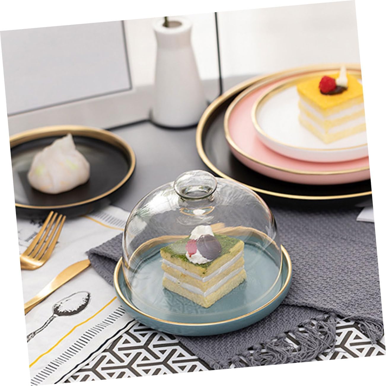 GLEAVI 1Set Food Cover with Tray Transparent Glass Cake Lid for Fresh Keeping Kitchen Accessory Food Tent Easy to Use with Handle