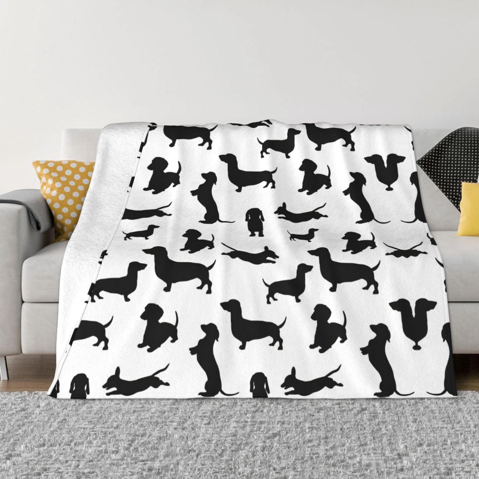 Black Dogs Ultra Soft Fleece Blanket Dachshund Dog Print Throw Blanket Anti-Pilling Flannel Blanket for Couch Bed Foldable 2 Sizes