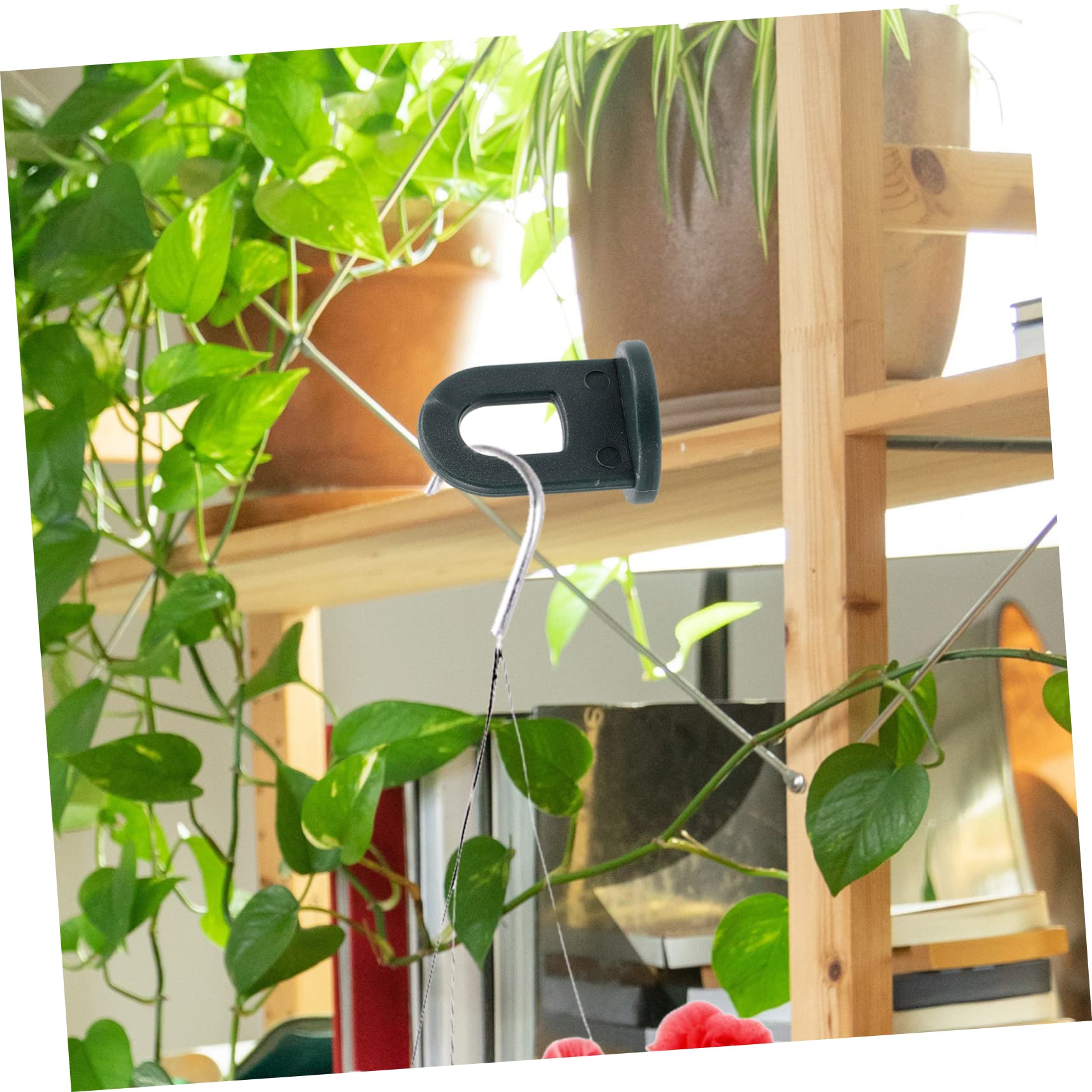 HEMOTON 50Pcs Greenhouse Hooks Durable Plastic Clips for Plant Support Easy Install Flower Hanger for Gardening for Securing Plants and Vines Greenhouse