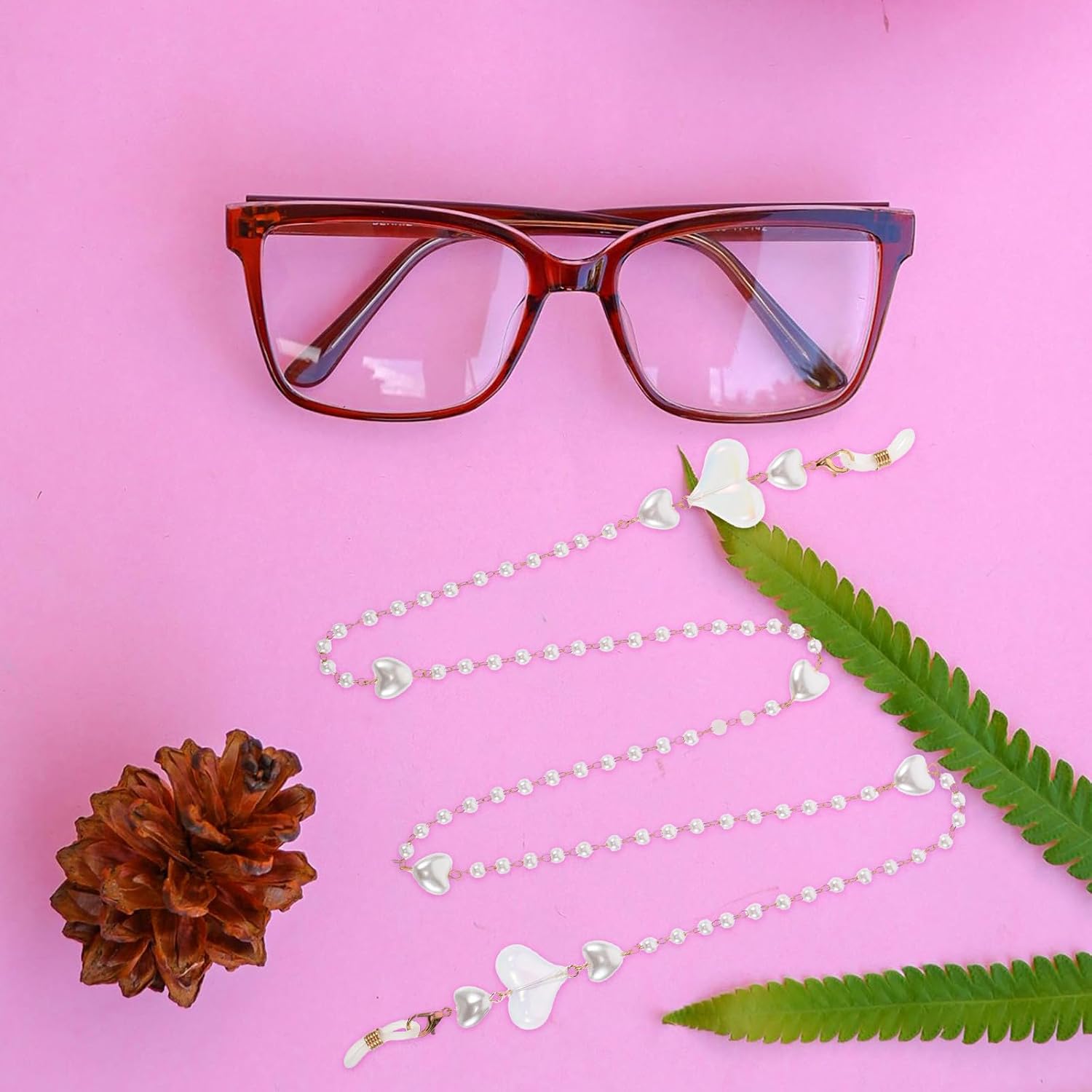 Heart-shaped Pearl Mask Lanyard Glasses Chain Strap for Women Eyeglass Holder Anti-loss Jewelry Accessory for Daily Use and Outdoor Activities