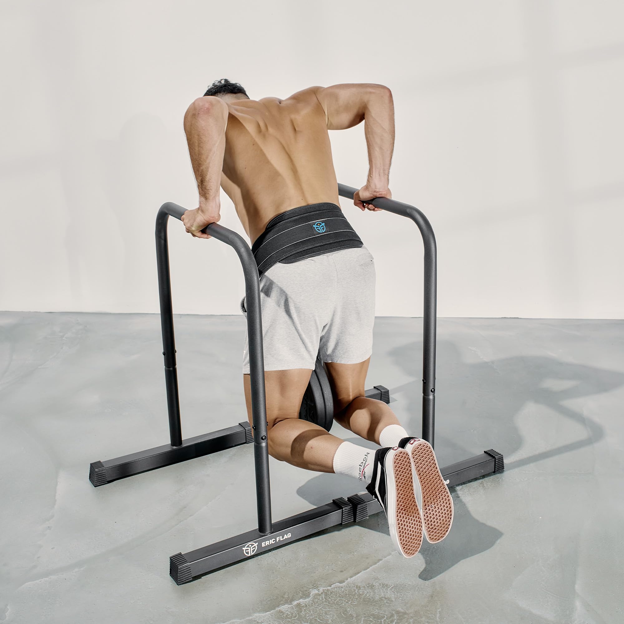 Eric Flag Ceinture Lestée pour la Musculation, Street Workout, Calisthenics - Ceinture de Lest pour Hommes et Femmes avec Chaîne ou Corde, Adaptée à Chaque Morphologie - Jusqu'à 300 KG de Charge