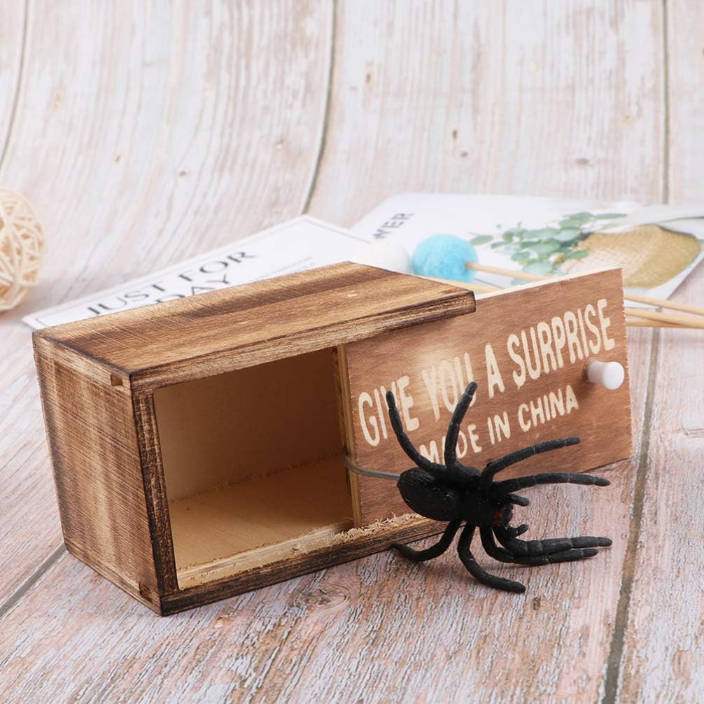 NUOBESTY Spider Prank Toy Box Tricky Spider Box Fake in a Funny Wooden Toy April Fool Halloween Joke Toys Scare Shocker Surprise Model 2pcs