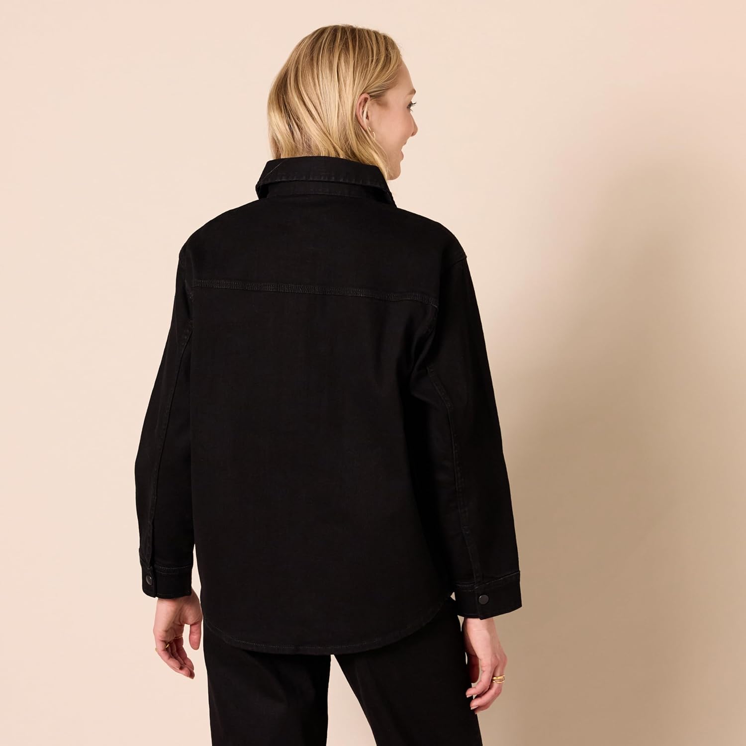 Amazon Essentials (Demi's Pick) Women's Oversized-Fit Heavyweight Denim Shirt Jacket - Image 2