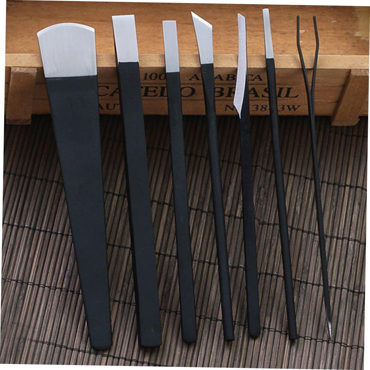 FOMIYES Supplies for Women Men 7-Piece Professional Tool Set Nail Care Kit Foot Shaver Remover Nail Clippers