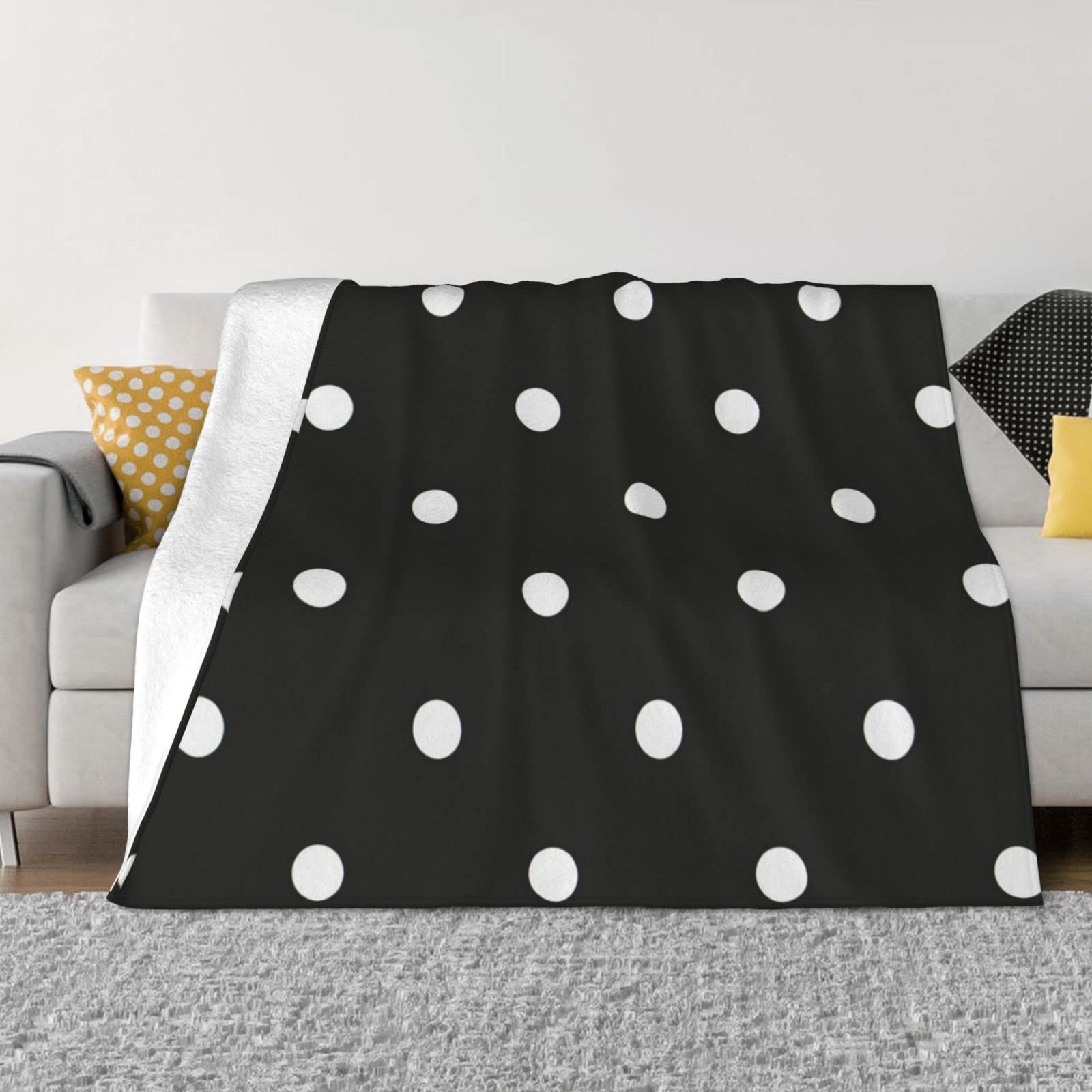 Couverture douce en flanelle à pois noirs et blancs pour canapé toutes saisons