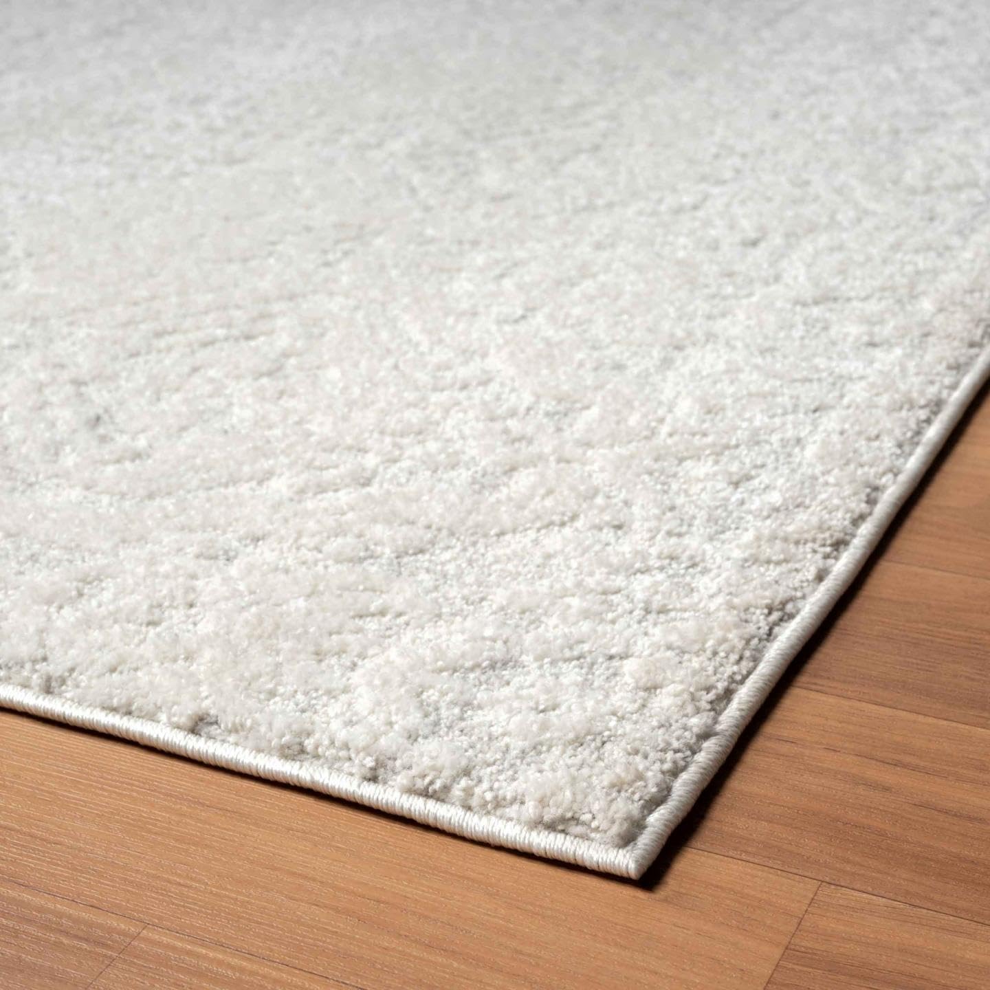 LUXE WEAVERS Traditional Tribal Cream 2x3 Area Rug