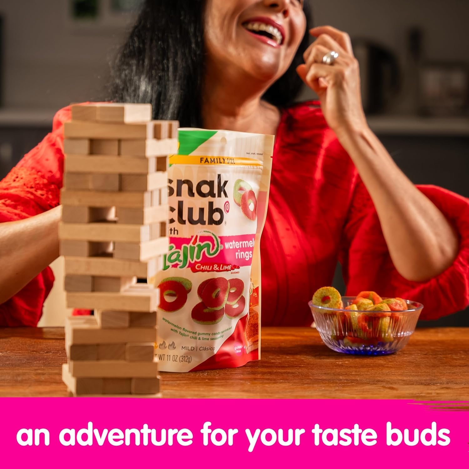 Snak Club Tajin pierścienie arbuzowe, chili i limonka Gummy Snacks, łagodne w upale pogrubione w smaku, bezglutenowe przekąski, 64 g, 12 sztuk