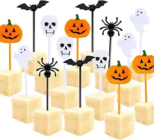 Tatuo 100 Pcs Plastic Halloween Picks Cupcake Toppers Pumpkin Fruit Picks Halloween Toothpicks Cocktail Skewers Sticks for Appetizers Birthday Party Favors(Cute)