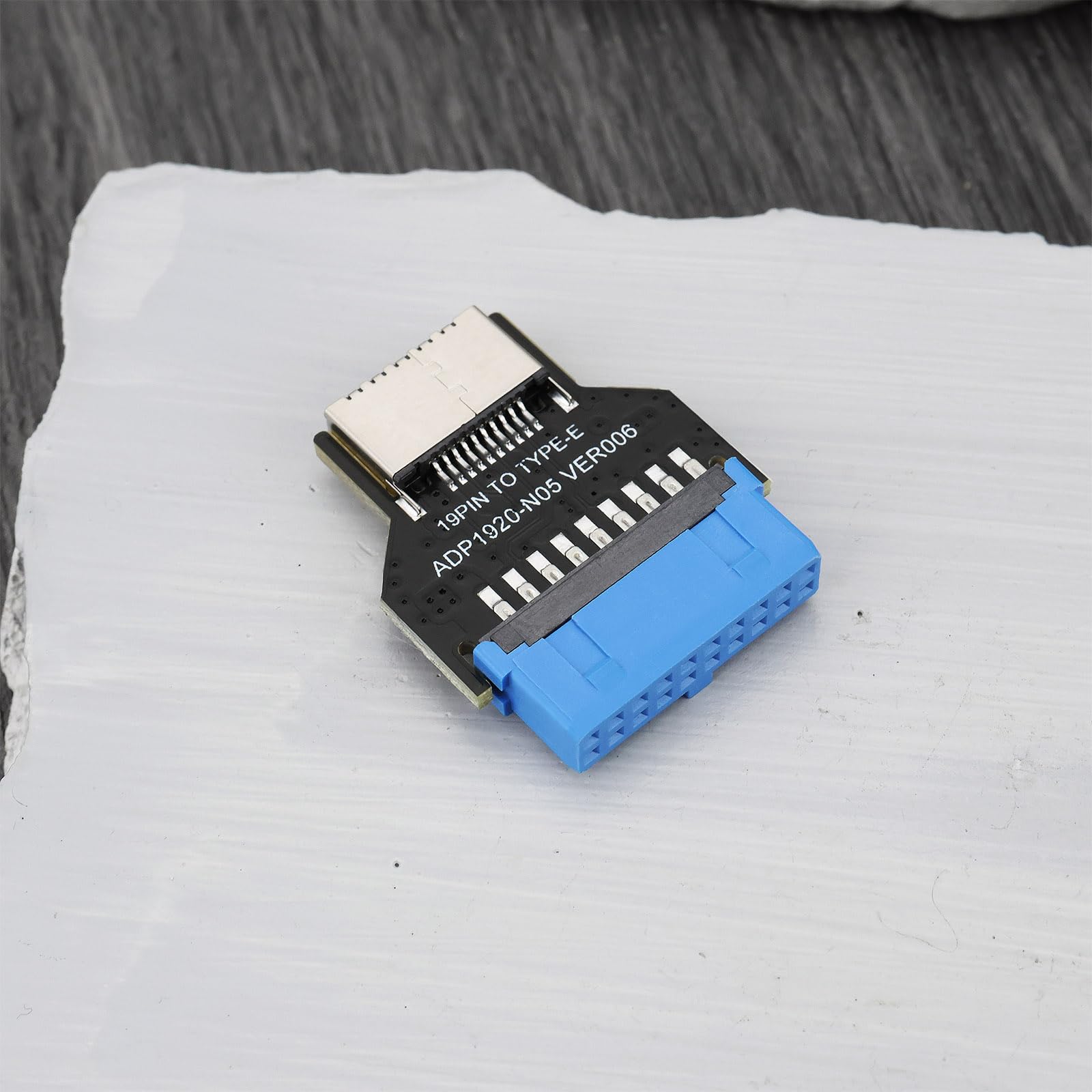 Adapter 180 stopni USB 3.0 19-pinowy wewnętrzny nagłówek do USB 3.1/3.2 typu C 20-pinowy adapter przedłużający do portu panelu przedniego typu E do komputerów PC