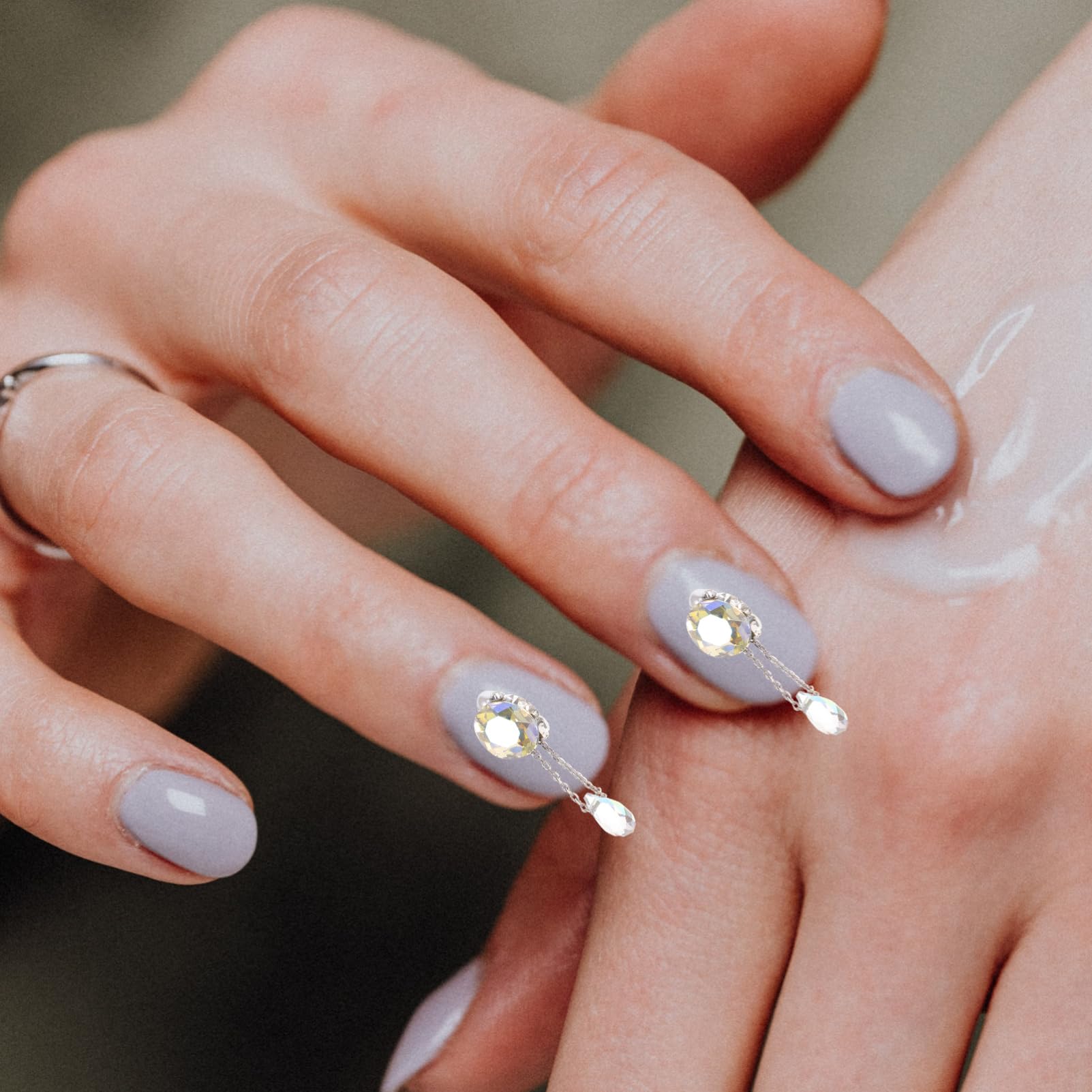 Beaupretty 4 Set Ciondoli Per Unghie Decorazioni Nail Art Uniche E Fashion Accessori Manicure Pratici E Facili Installare Per Unghie Diy Art 5 Pezzi*4