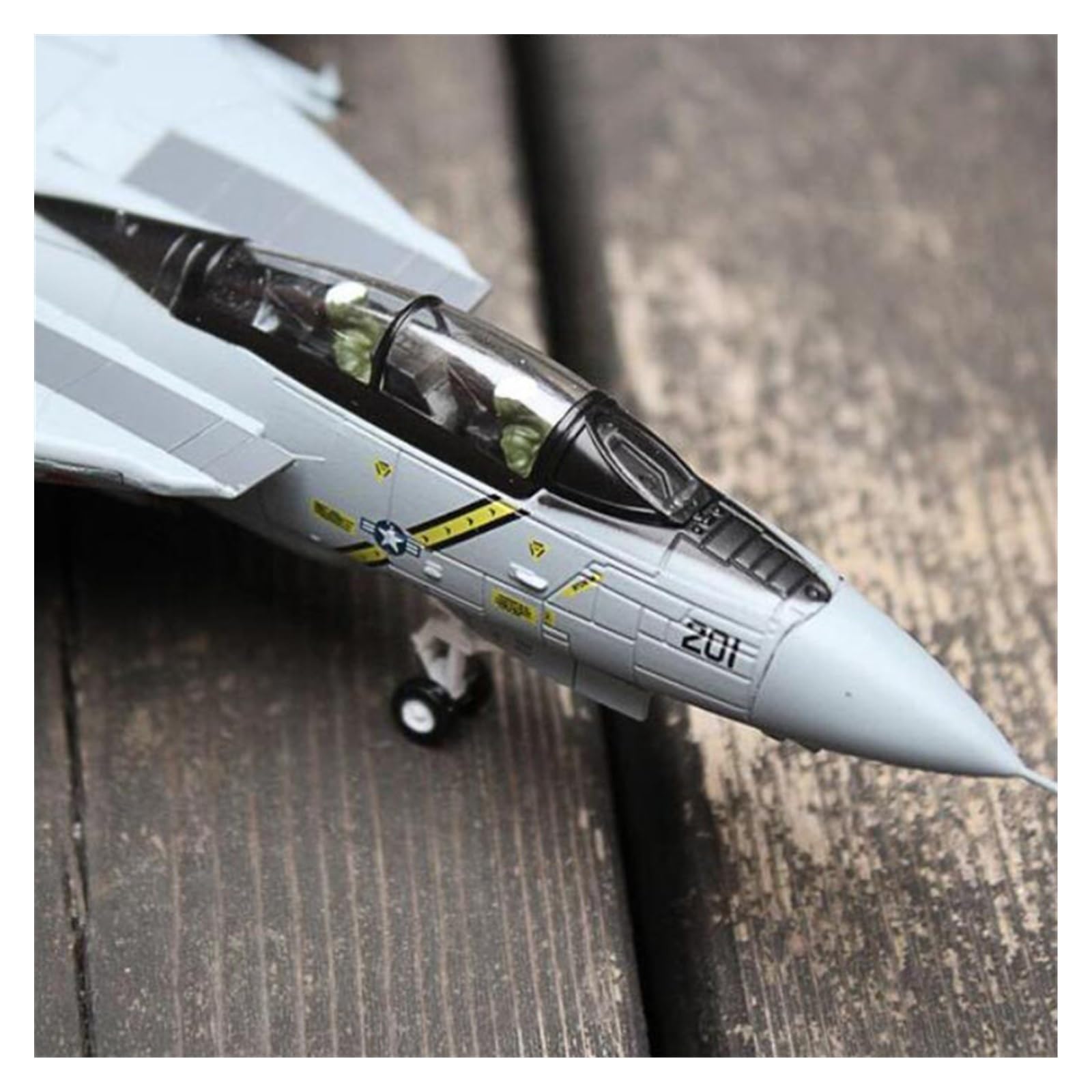 Amazon.co.jp: 1/100 スケール ミリタリー モデル おもちゃ F14