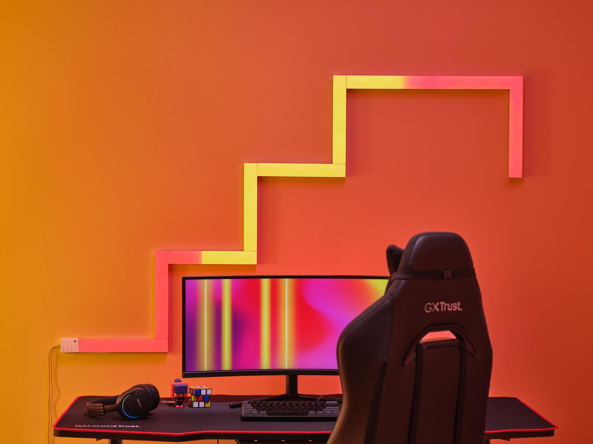GXTrust 905 Vybz RGBIC LED Lightbar Gaming Deko, 9 LED Leiste Wandleuchte, 44 Lichtmodi, App Steuerung, Musik Sync, RGB Lampe Wandlichtleiste für Gaming Zimmer Gamer Room Setup