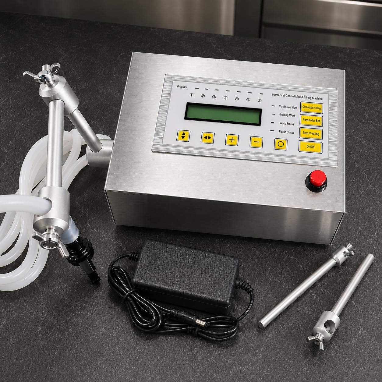Máquina compacta de llenado de líquidos con control por microcomputadora, boquilla antigoteo y tubo de silicona para agua, aceite, perfume y más.