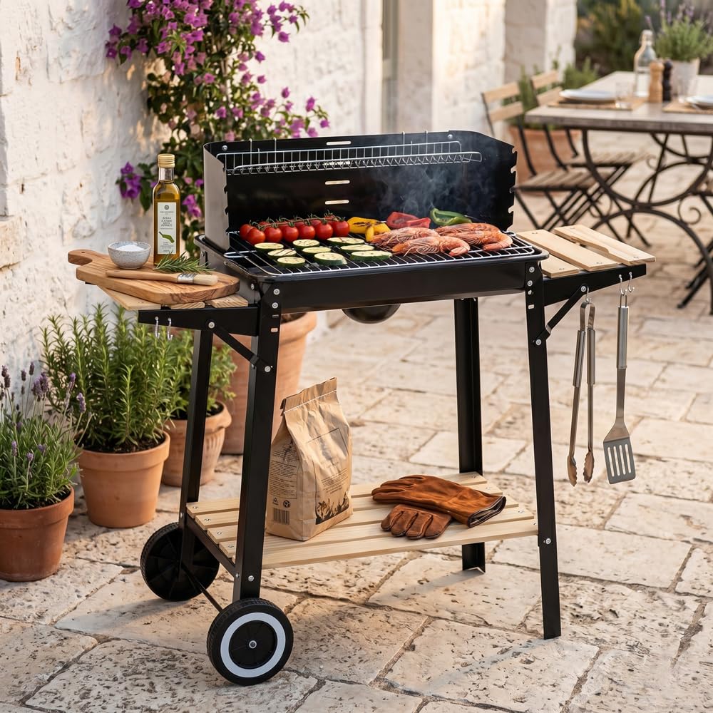 Barbecue A Carbonella In Acciaio Nero Con Ripiani Laterali E Ruote Griglia 48,5x29 Cm Altezza Regolabile Paravento Braciere Smaltato Per Giardino Terrazzo