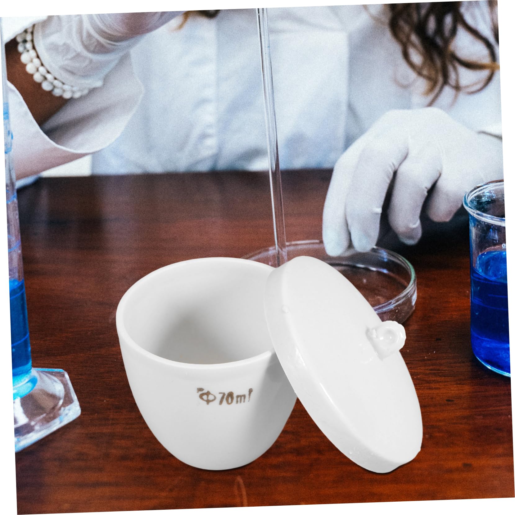 ULTECHNOVO Crogiolo con Coperchio e Manico in Porcellana da 70ml Resistente alle Alte Temperature Crogiolo Ceramico per Laboratorio e Raffinazione Chimica