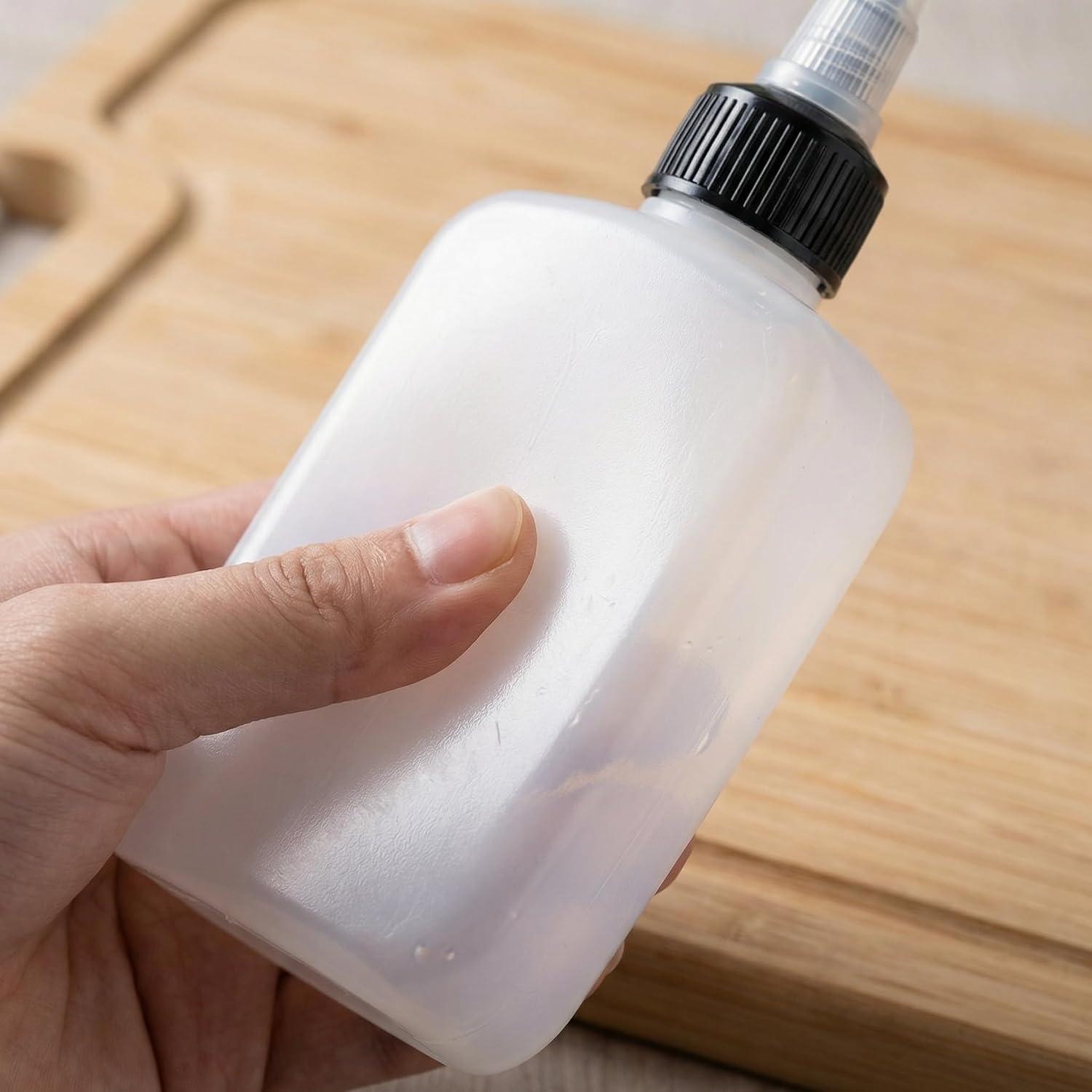 4 Pack 4oz Squeeze Condiment Bottles for Camping & Cooking, HDPE Plastic Refillable Oil Bottles with Leakproof Screw Cap, Travel Size Sauce Bottles for Soy Sauce, Oil, Dressing & Syrup