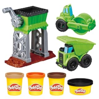 Play-Doh Juego de construcción de patio de grava | 2 camiones de juguete y amoladora de grava, juego sensorial, artes y manualidades para niños a partir de 3 años