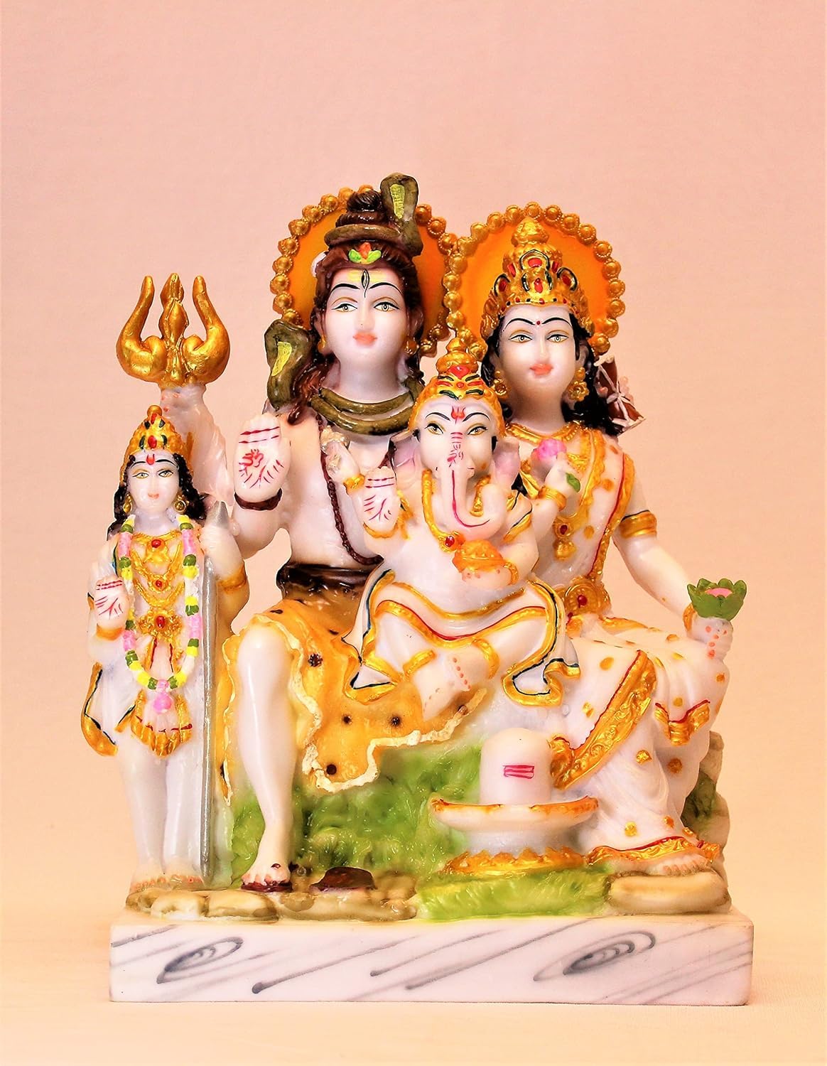 Idole de la famille Mahadev blanche et multicolore pour retrouver la paix intérieure