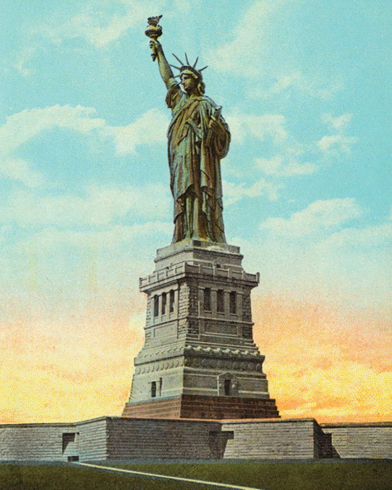 Amazon.com: Statue of Liberty Enlightening The World - 1000pc