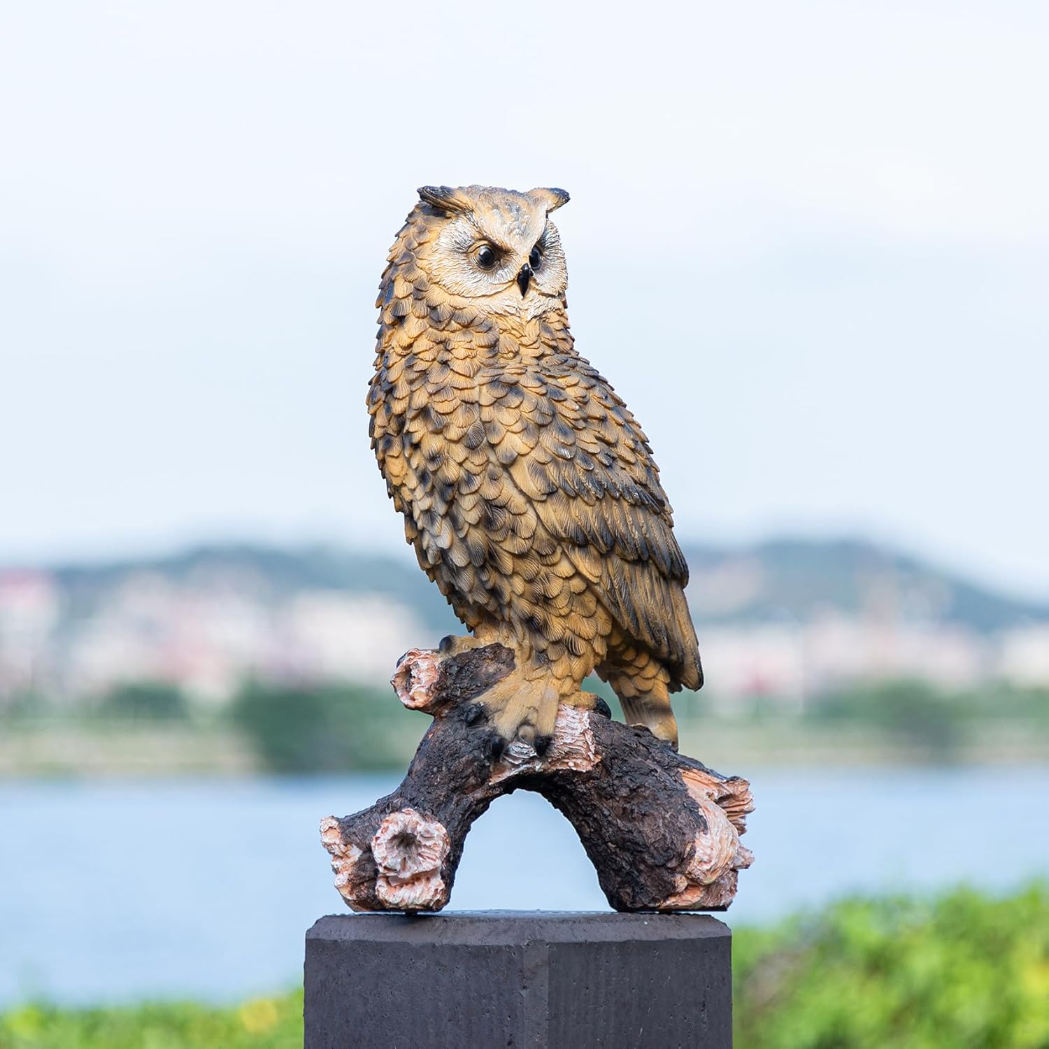 13.3 - inch Owl Decoy Decor Outdoor Statue. Ideal for Animal Statues Courtyard Lawn Decoration, Sculptures for Yard and Grassland Adornment, Housewarming Gift.