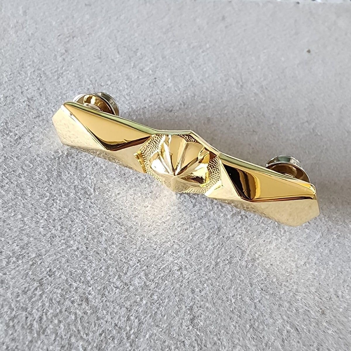 Amazon.co.jp: 陸上自衛隊《先任》 隊付准尉徽章!記念品!階級章