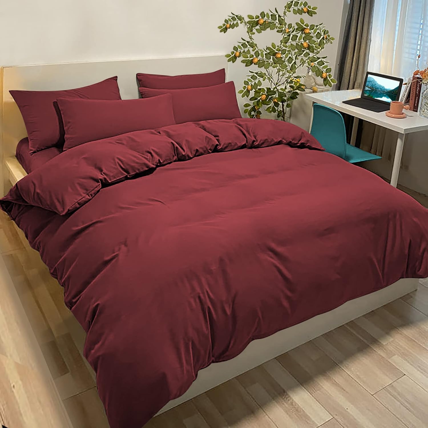 Poligino Set Copripiumino Matrimoniale 240x220 CM (2 Federa 50x80) Monocromatico in Microfibra Bordeaux, Morbido ed Ipoallergenico, Inclusa Federa 50x80 cm