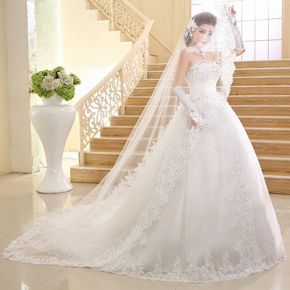 Robe de mariée en dentelle GZ avec traîne élégante pour un mariage d'exception