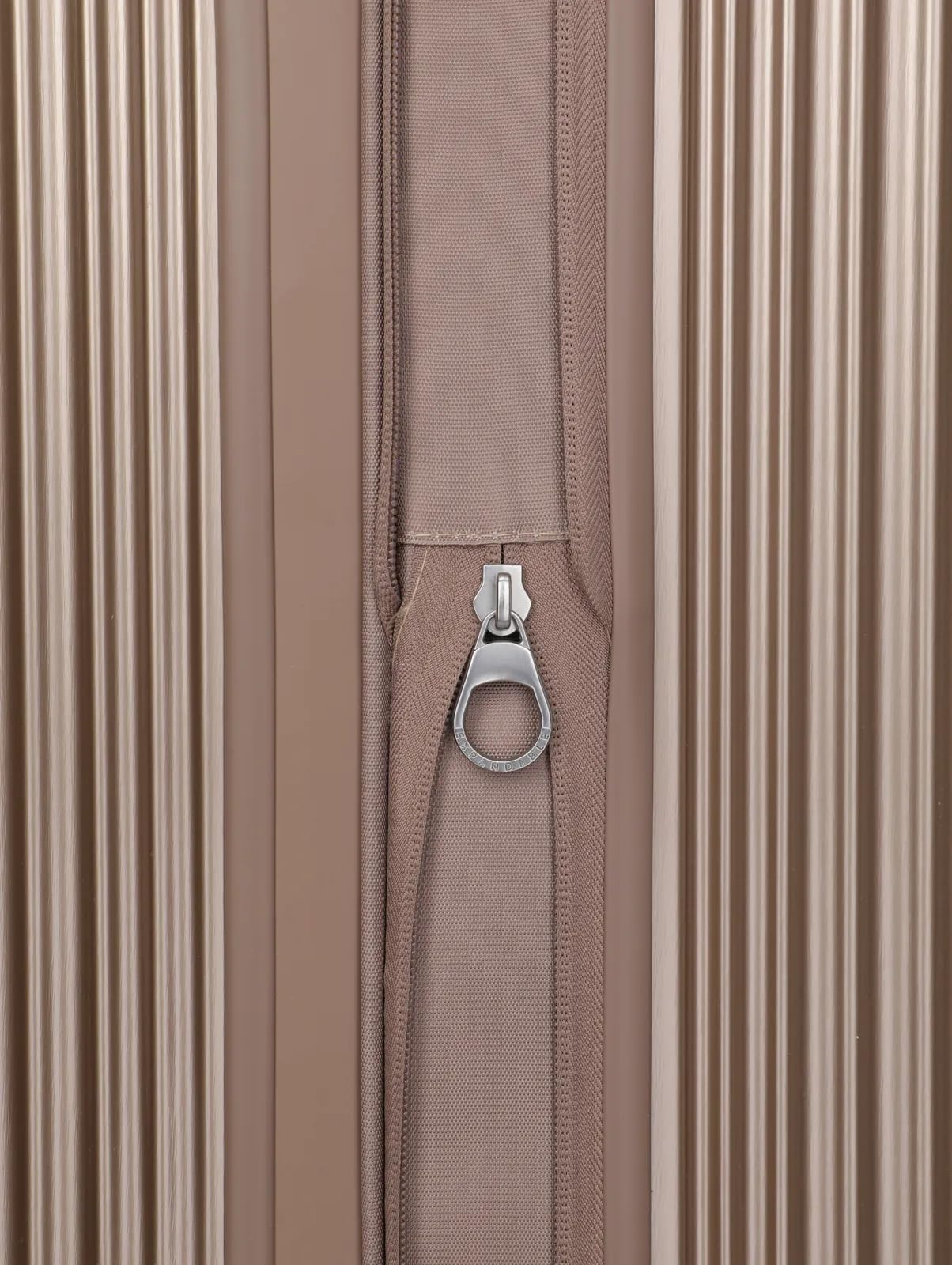 Travelite Maleta Paros 3 rígidos Maleta de Viaje S M L Cerradura TSA Pliegue silencioso Doble Ruedas – Equipaje de Mano y Maleta de Viaje para Vacaciones