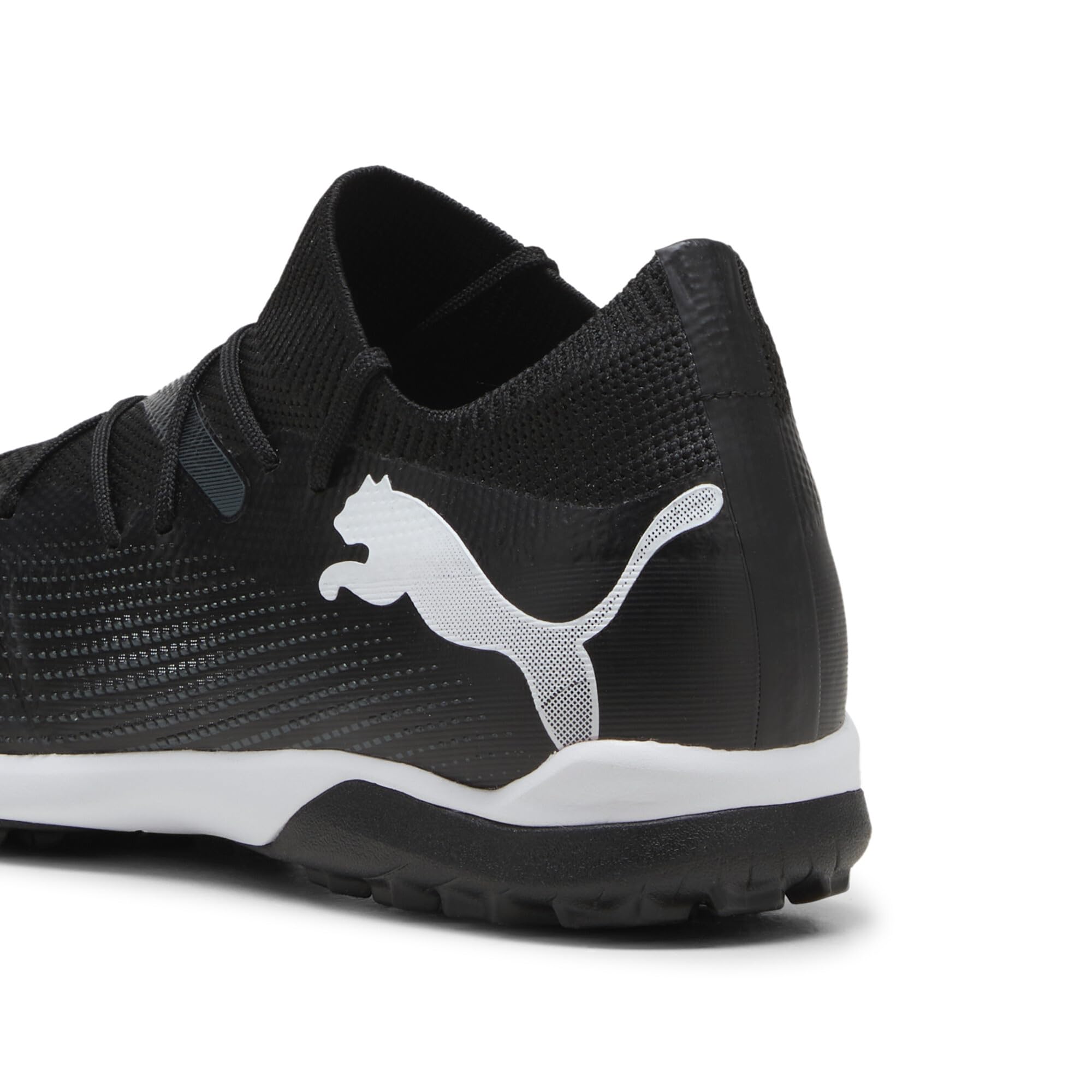 Puma Future 7 Match TT Soccer ShoeHombre