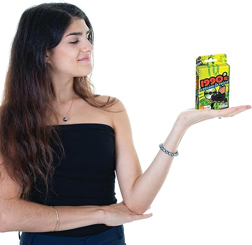 Miniatura 2 de Outset Media Juego de cartas de viaje A Decade of Trivia de 1990, para edades de 12 años en adelante