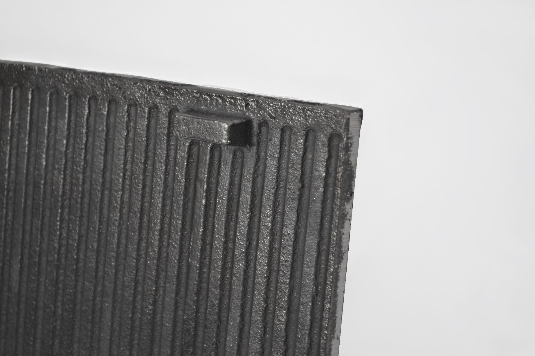 SEZAM - Placa decorativa de hierro fundido para chimenea, duradera, resistente, placa de horno gris, 46,5 x 35 x 0,9 cm