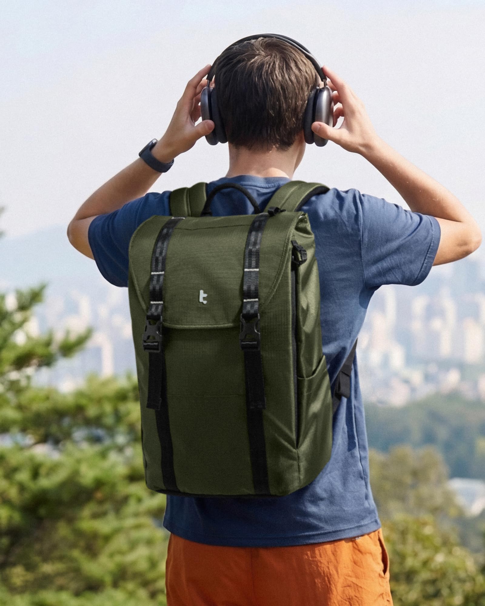tomtoc Mochila para Portátil 22L, Mochila Vintage Ligera y Resistente al Agua para Escuela, Universidad, Trabajo, Viajes y Uso Diario, para Hombre y Mujer, Compatible con Portátiles de 13-16 Pulgadas