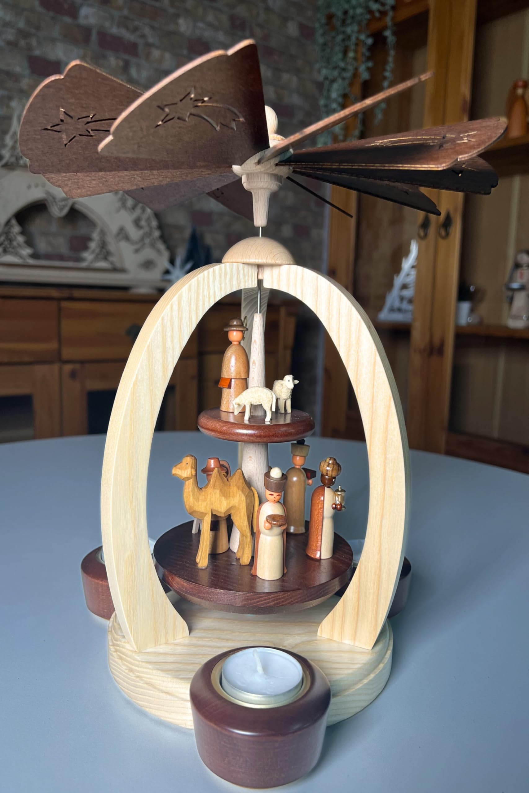 2-stöckige Weihnachtspyramide Christi Geburt Exklusiv - 28 cm - 100% Erzgebirge Pyramide