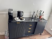 Review Image by Jenn Briggs