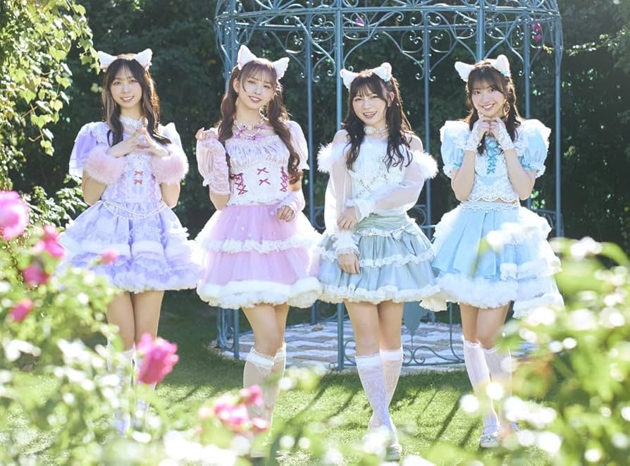 シンガポールのEVEのCD「TOGETHER」（心達心）メモ帳など付録付き シンガポールのEVEのCD「TOGETHER」（心達心）メモ帳など付録付き