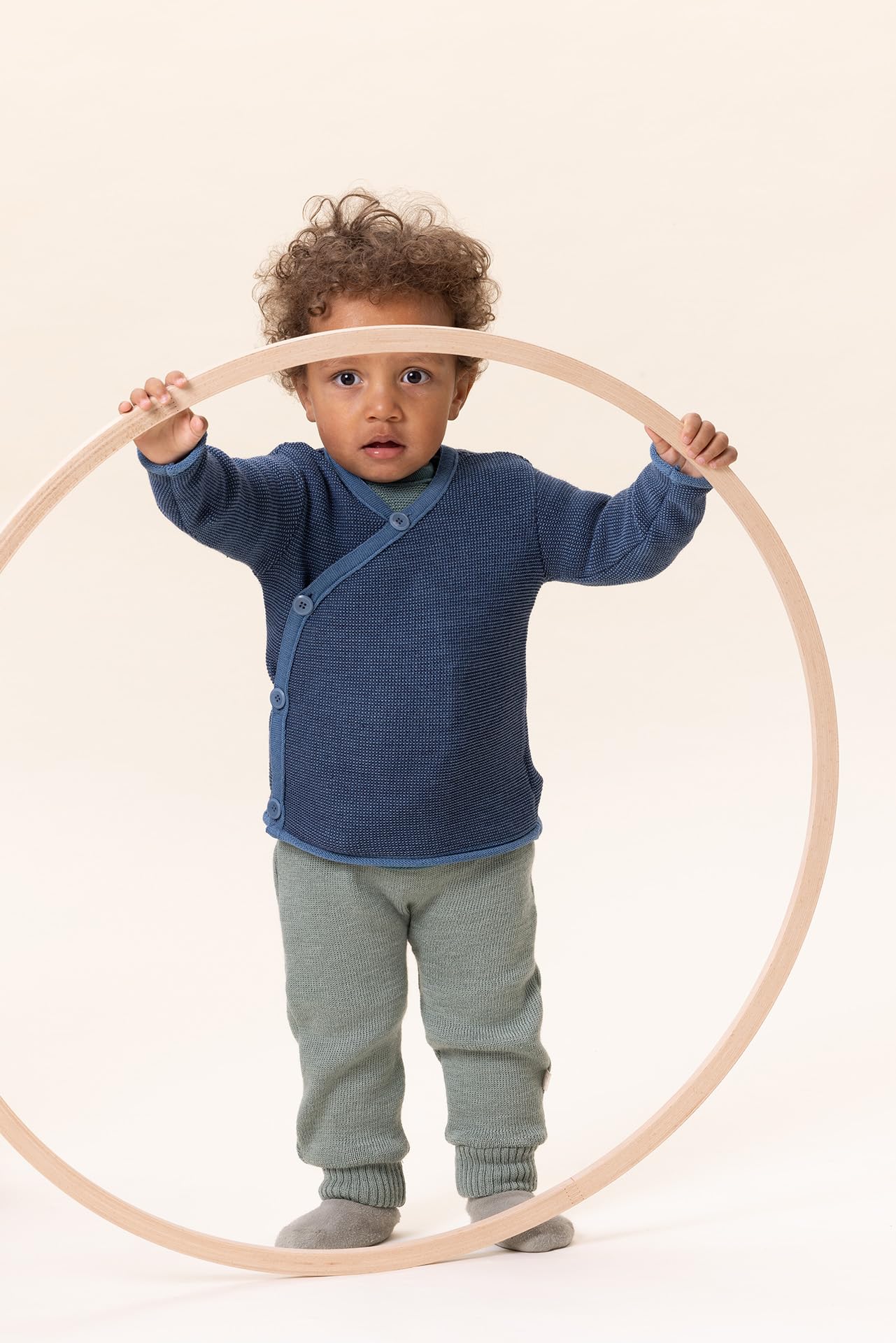 Disana Melange-Jacke Baby & Kleinkind - 100% Bio-Merino – atmungsaktiv, warm & weich, Unisex Gr. 50-104 - nachhaltig & fair – mit Wickelverschluss - Made in Germany | Natur Gr. 98-104