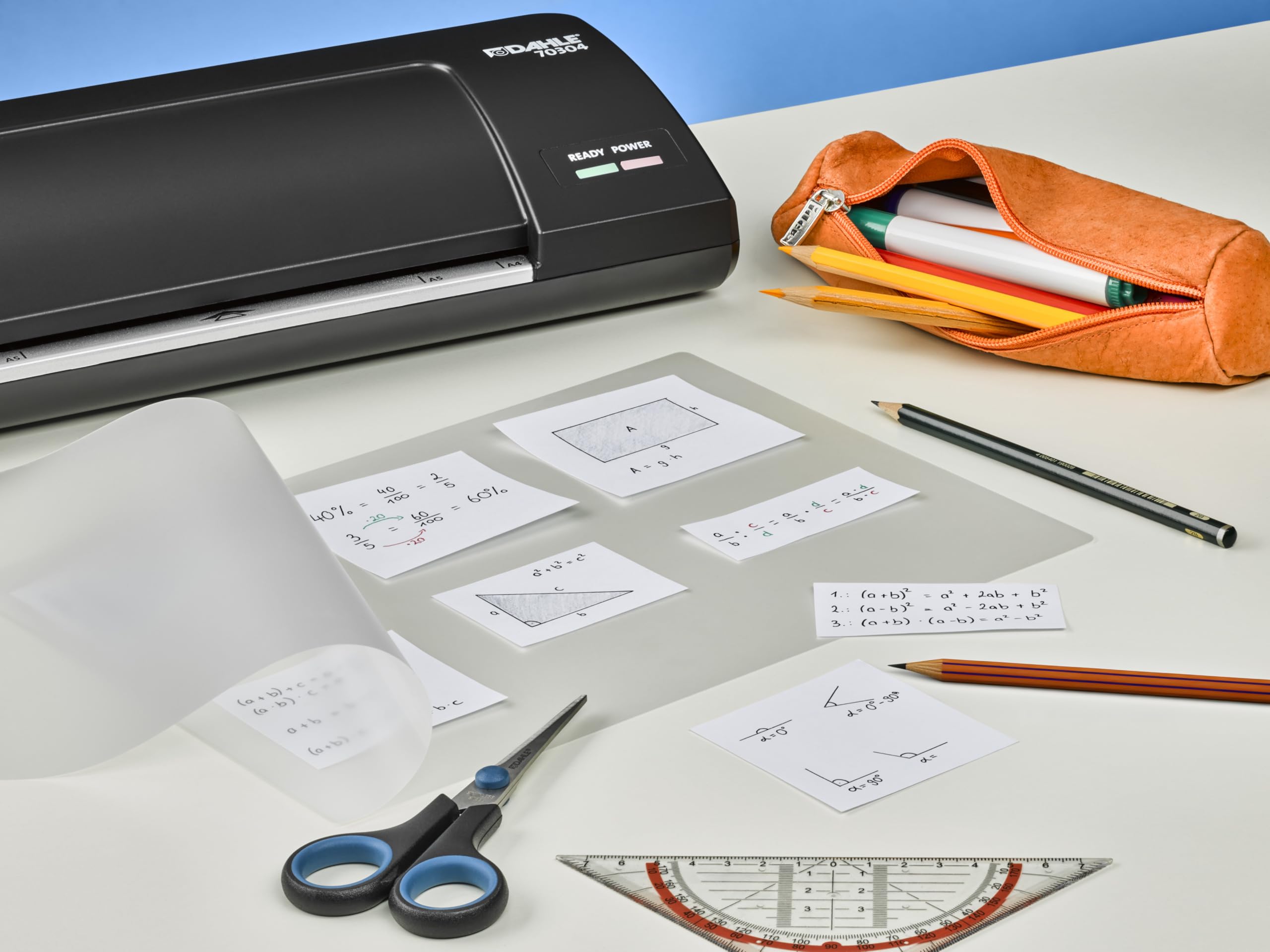 Dahle 70303 - Plastificadora (hasta A3, laminación en frío y caliente, 40 segundos) tiempo de calentamiento), color negro.