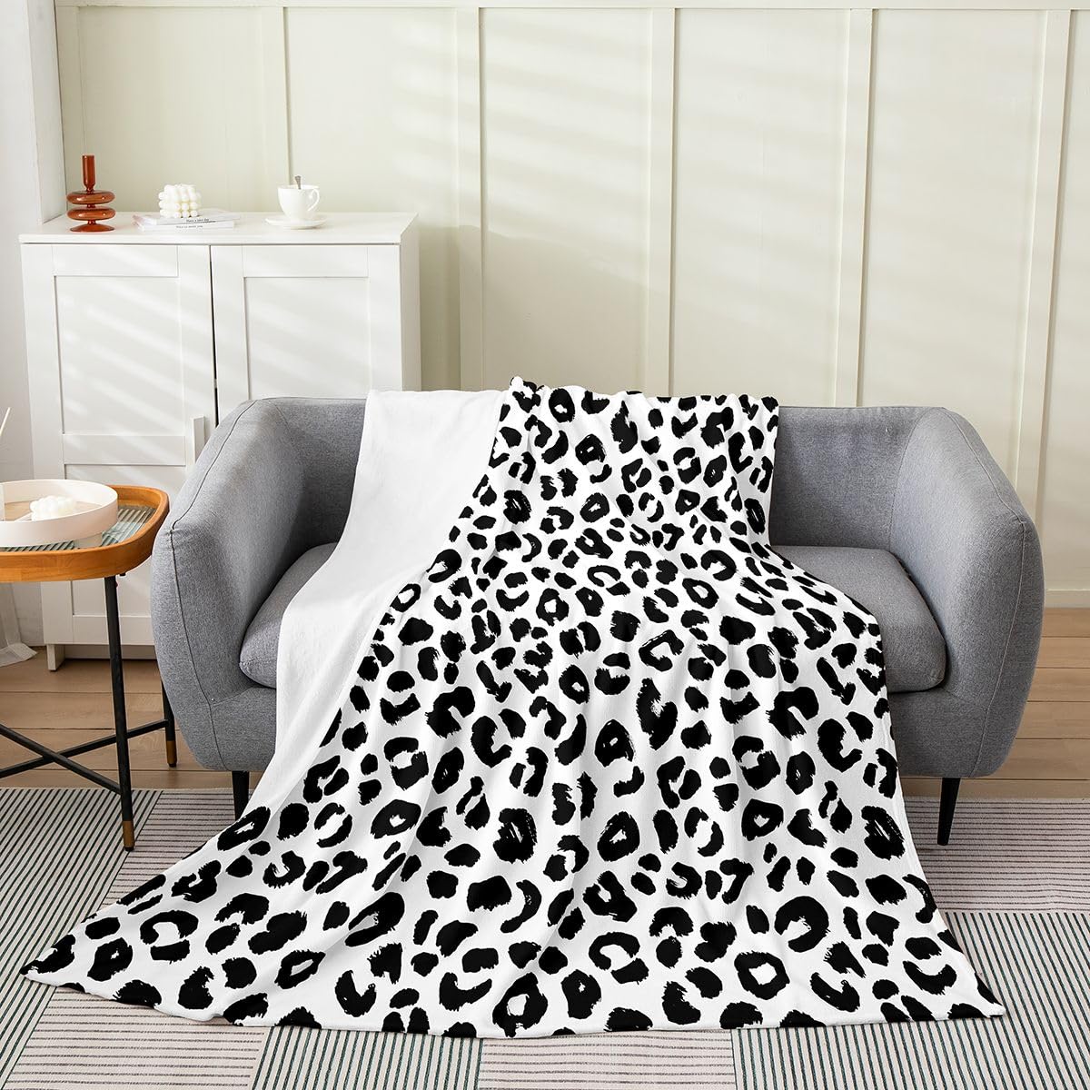 Loussiesd Coperta in flanella leopardata nera e bianca peluche Fuzzy Queen