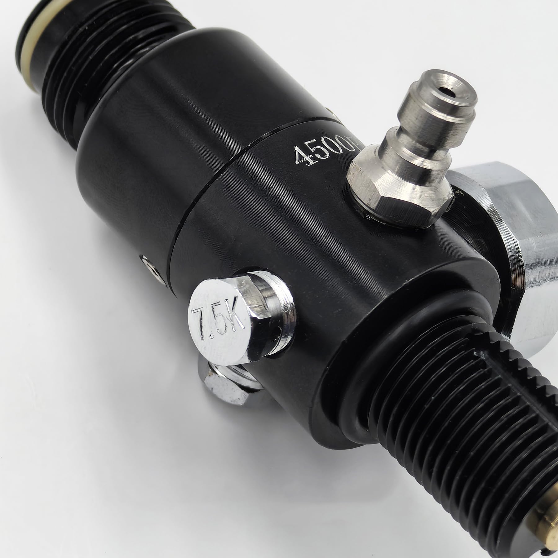 Vanne de régulation de pression (réducteur de pression) pour bouteilles de gaz comprimé à pression constante. Puissance d'entrée maximale : 310 bar/4500 psi. M18*1,5 ou 5/8"-18UNF (M18*1.5, 1800psi)