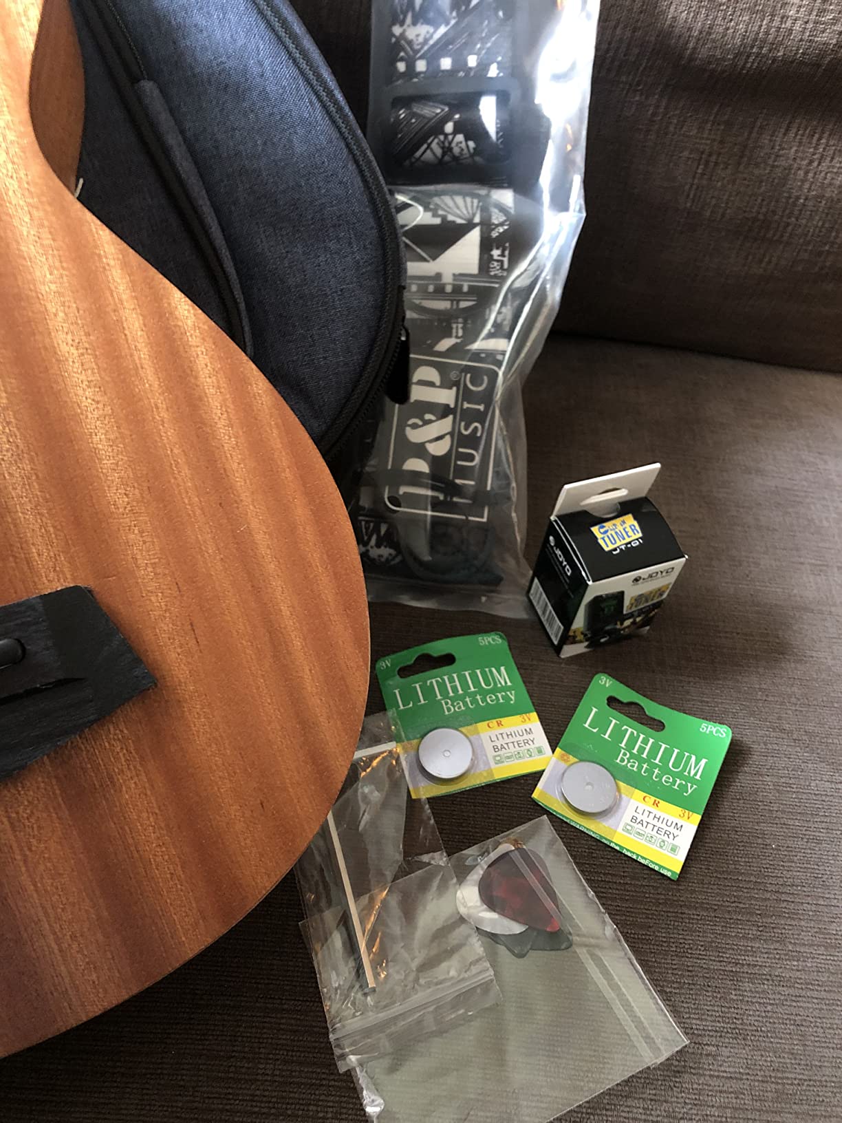 9/mo Finance Ukulele,Horse 21 inch Mahogany Soprano Ukelele With ukulele Gig Bag, Tuner