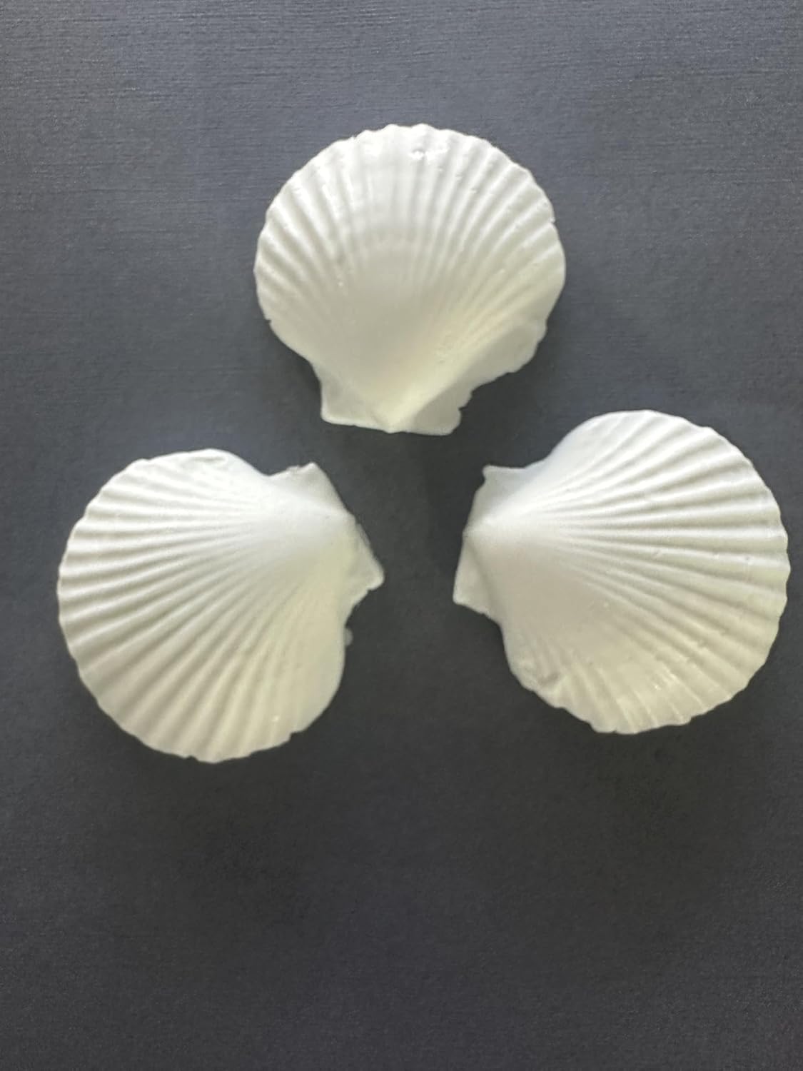 Decorative Seashell Soap Set White, 3-Piece, Sweet Vanilla Chai | Coastal Beach Theme, 3 Inch Scallop Shells