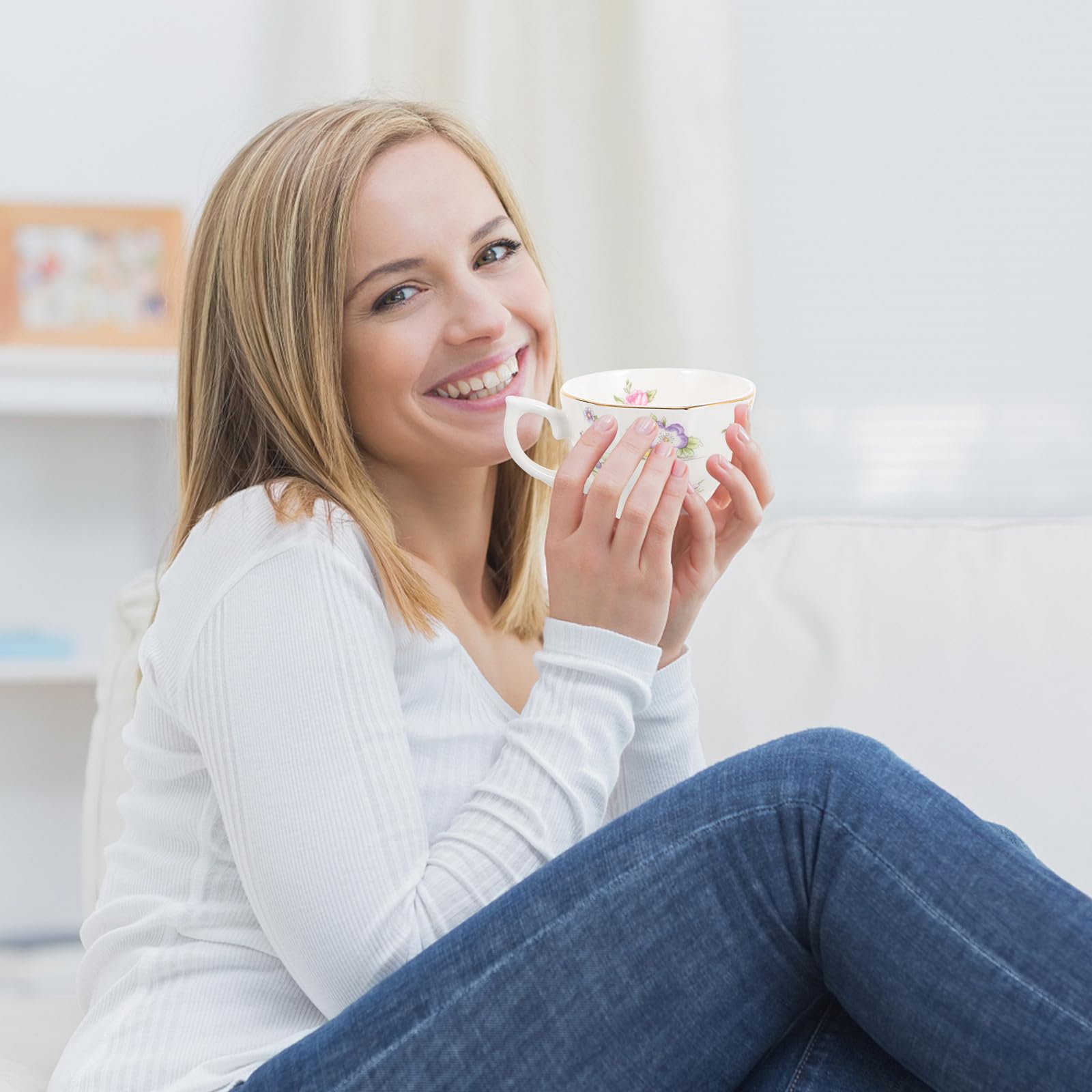 1set Tazze da Caffè e Piattini in Bone China con Vassoio Tazza da Tè per Pomeriggio Design Elegante Facile da Pulire Adatto per Caffè Tè e Bevande Varie