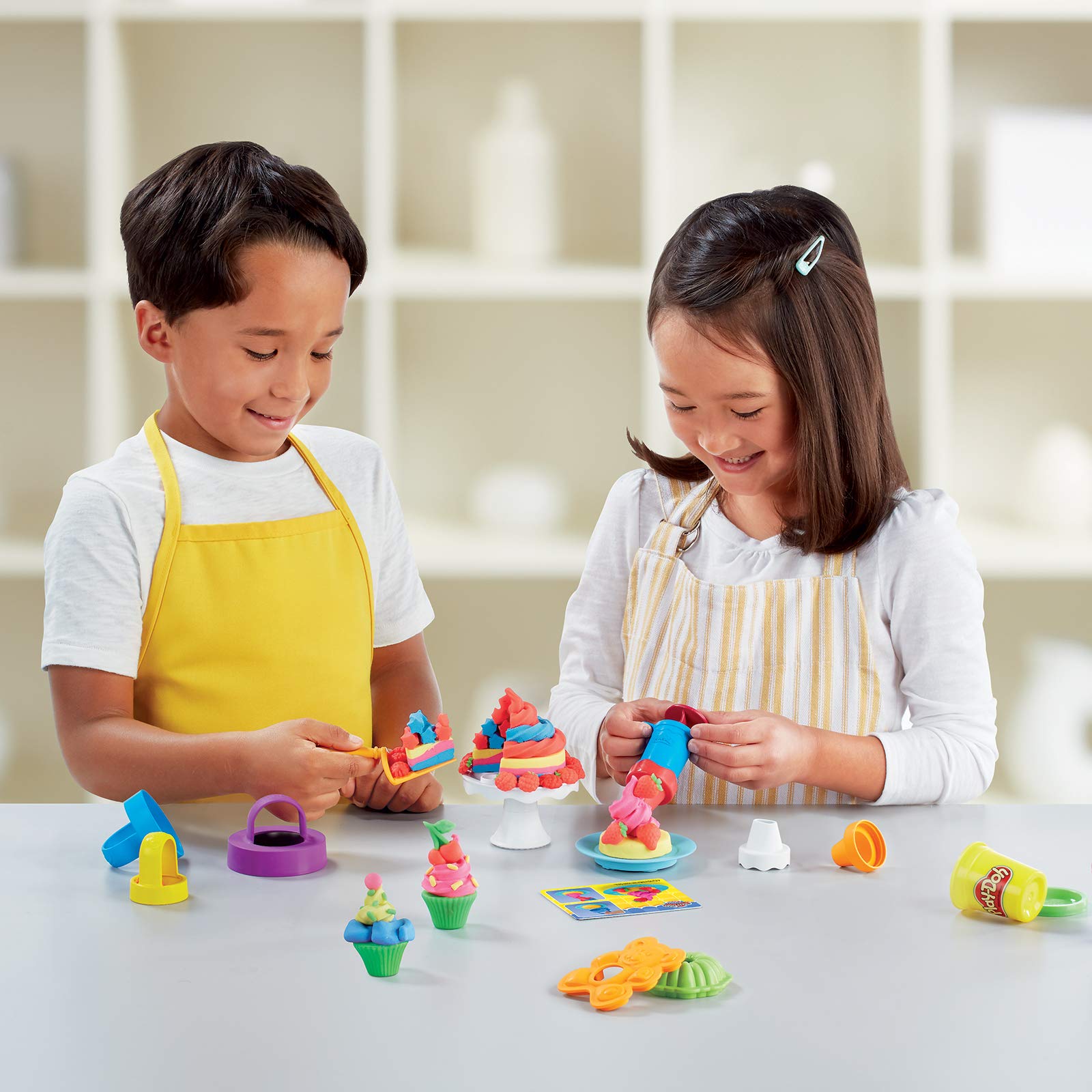 play doh frost n fun cakes