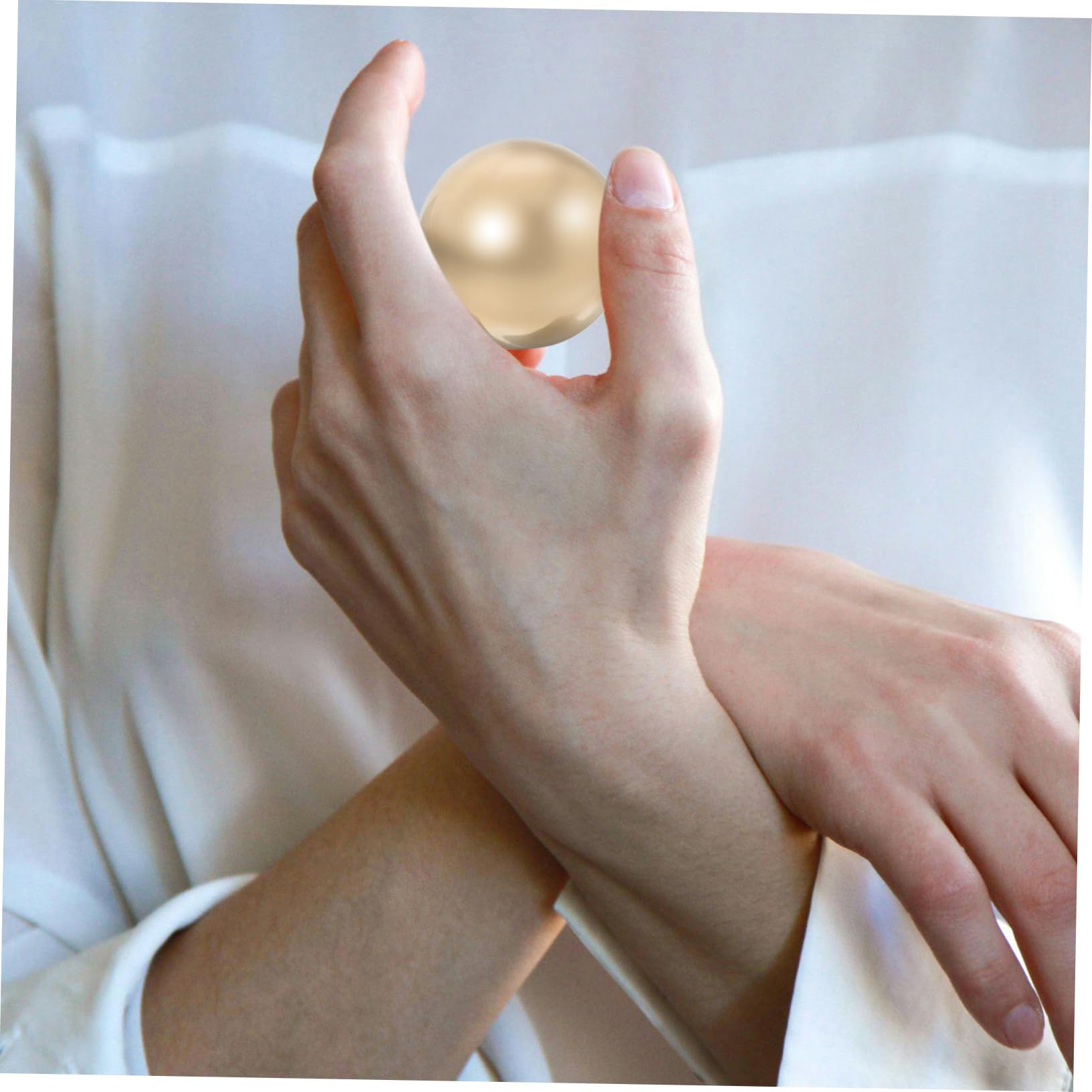 FRCOLOR Körpermassagegerät aus Messing 2 Stück Handmassagebälle Handrollende Kugeln für Fitness und Tiefengewebemassage mit Tragbaren Metallkugeln