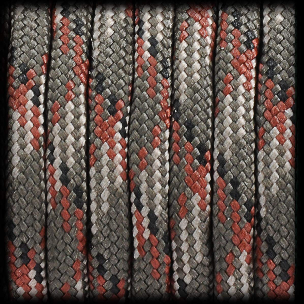 Ganzoo Paracord 550 Corde Nylon Polyester 4mm, 30 m Camouflage Vert Marron Blanc, 7 brins Noyau, Charge 250 kg 550 LB, Cordage Polyvalent Bracelet, Collier Chien, Laisse, Camping Survie
