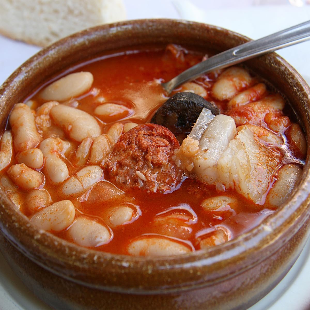 LA ERMITA Fabada Asturiana, Receta Tradicional con Fabes, Chorizo, Panceta y Morcilla, Sin Gluten, Conserva en Tarro de Vidrio, Lista para Calentar 550 g, (Pack 4 unidades)