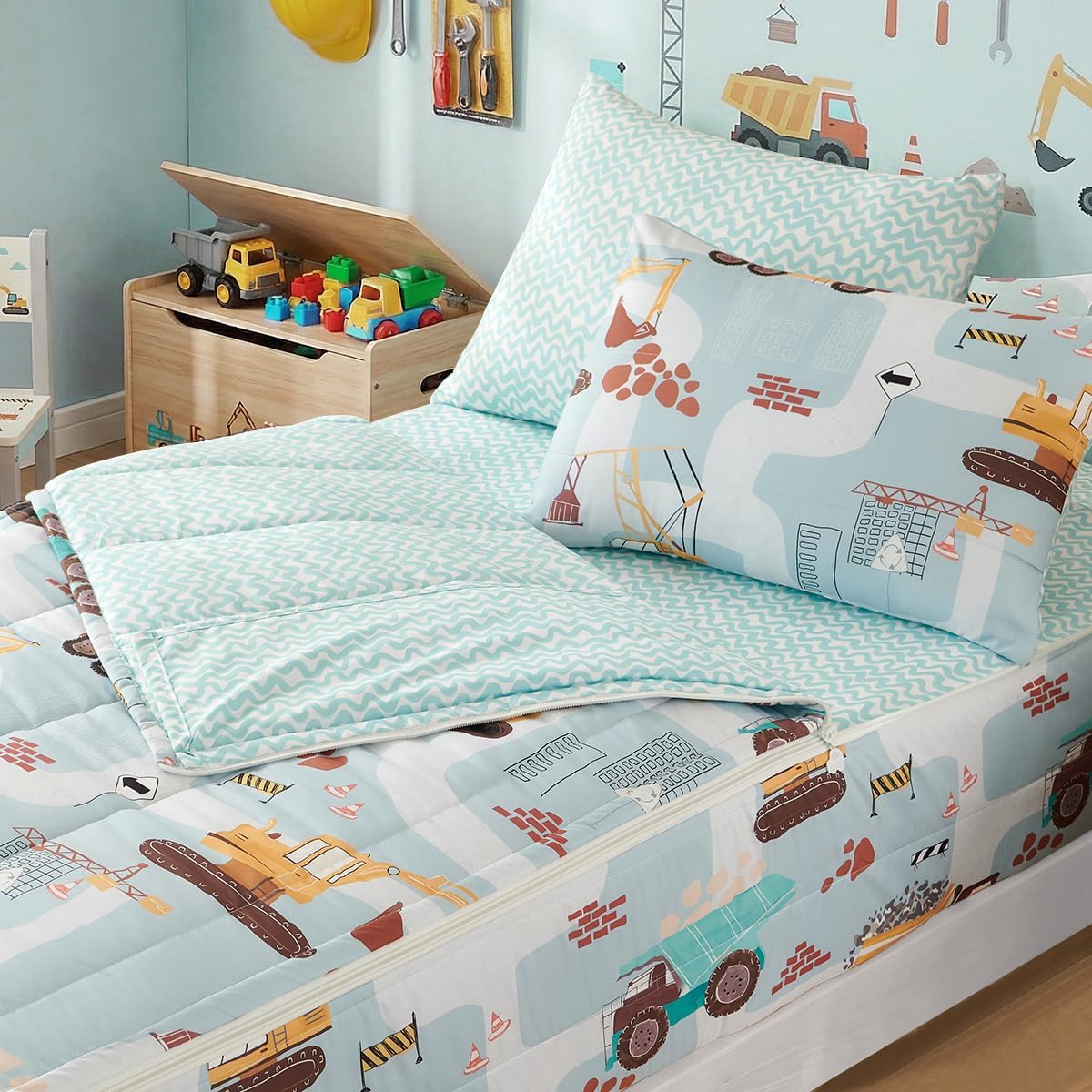 Zipper Bedding Twin for Kids, Bed in a Bag, Engineering Vehicles Comforter Set Light Blue Grey Quilt with All-in-One Zipper Design, Quilt Set for Boys, Soft All Season