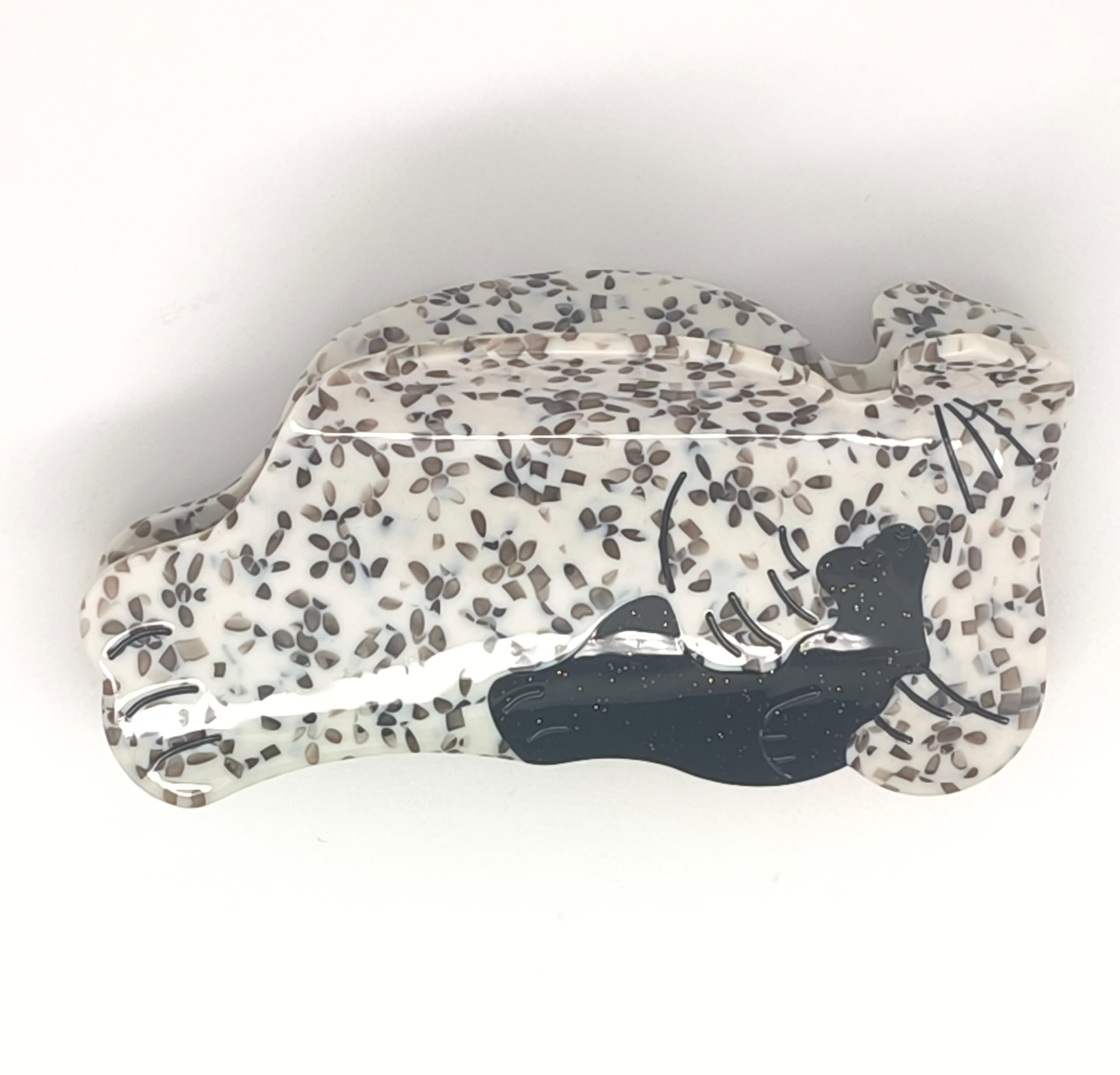 Sea Creature Shape Hair Claw Clip，Funny Seal Acetate Hair Clip，Cute Hair accessories ，Big Claw Barrettes For Women. (Seal - White)