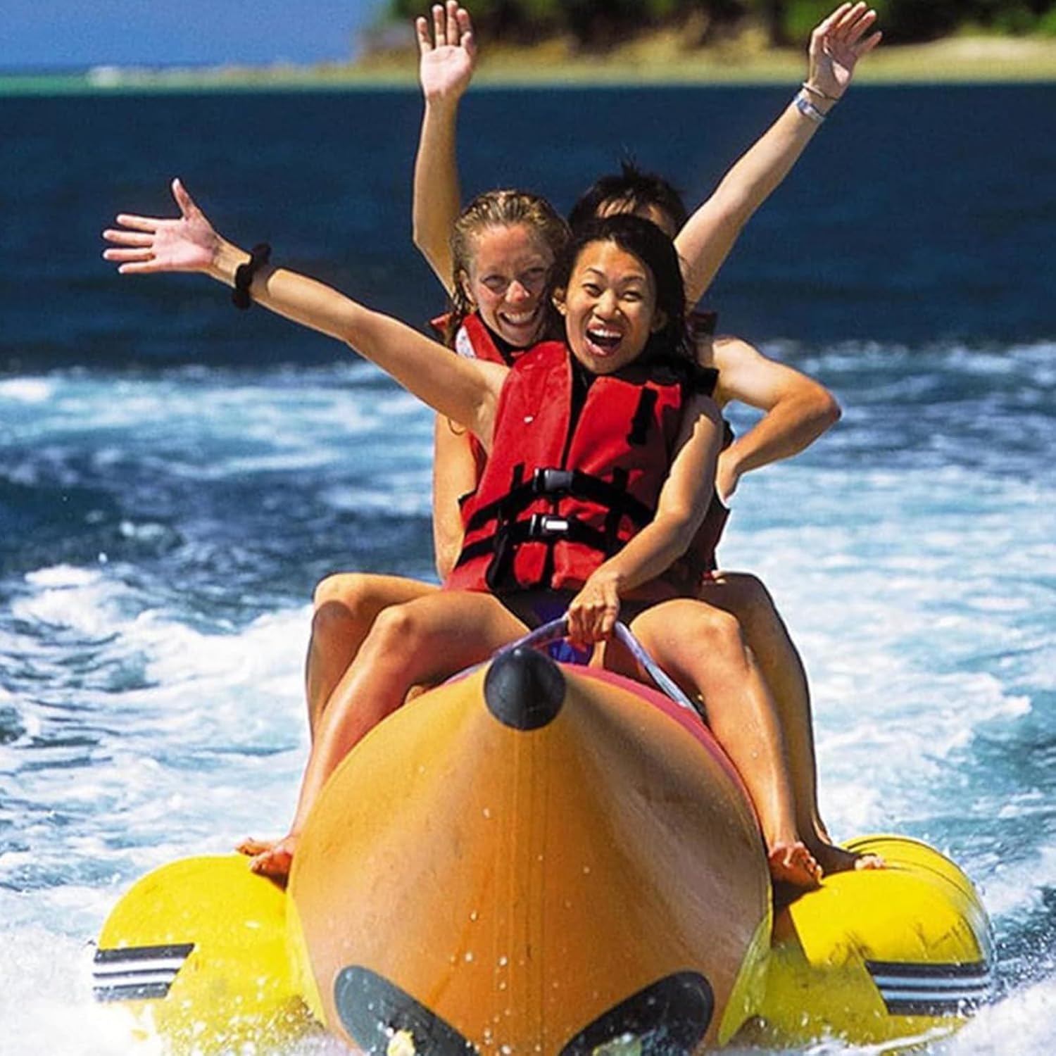 PVC Inflatable Banana Water Ski Boat for Beach Club, Water Surfing Inflatable Banana Boat, Large Surfing PVC Kayak, Can Accommodate 3-6 People, Suitable for Adults and Children