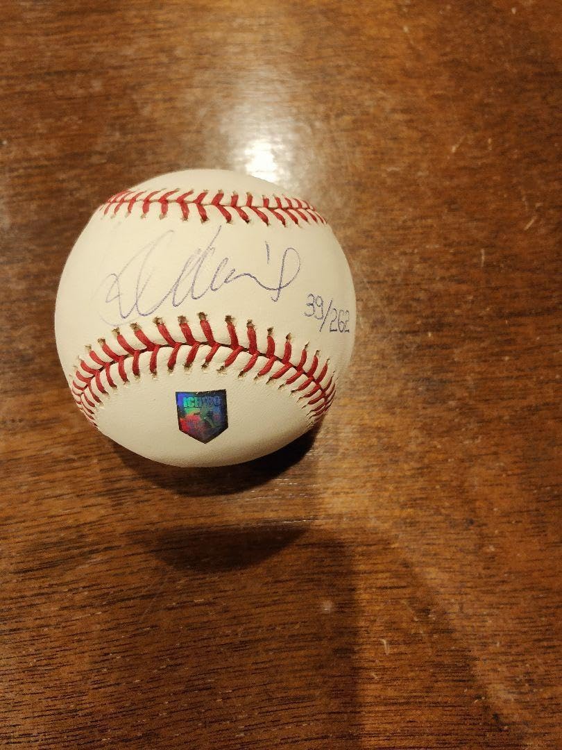 Amazon.co.jp: イチロー 直筆サイン入りシーズン262安打記念ボール